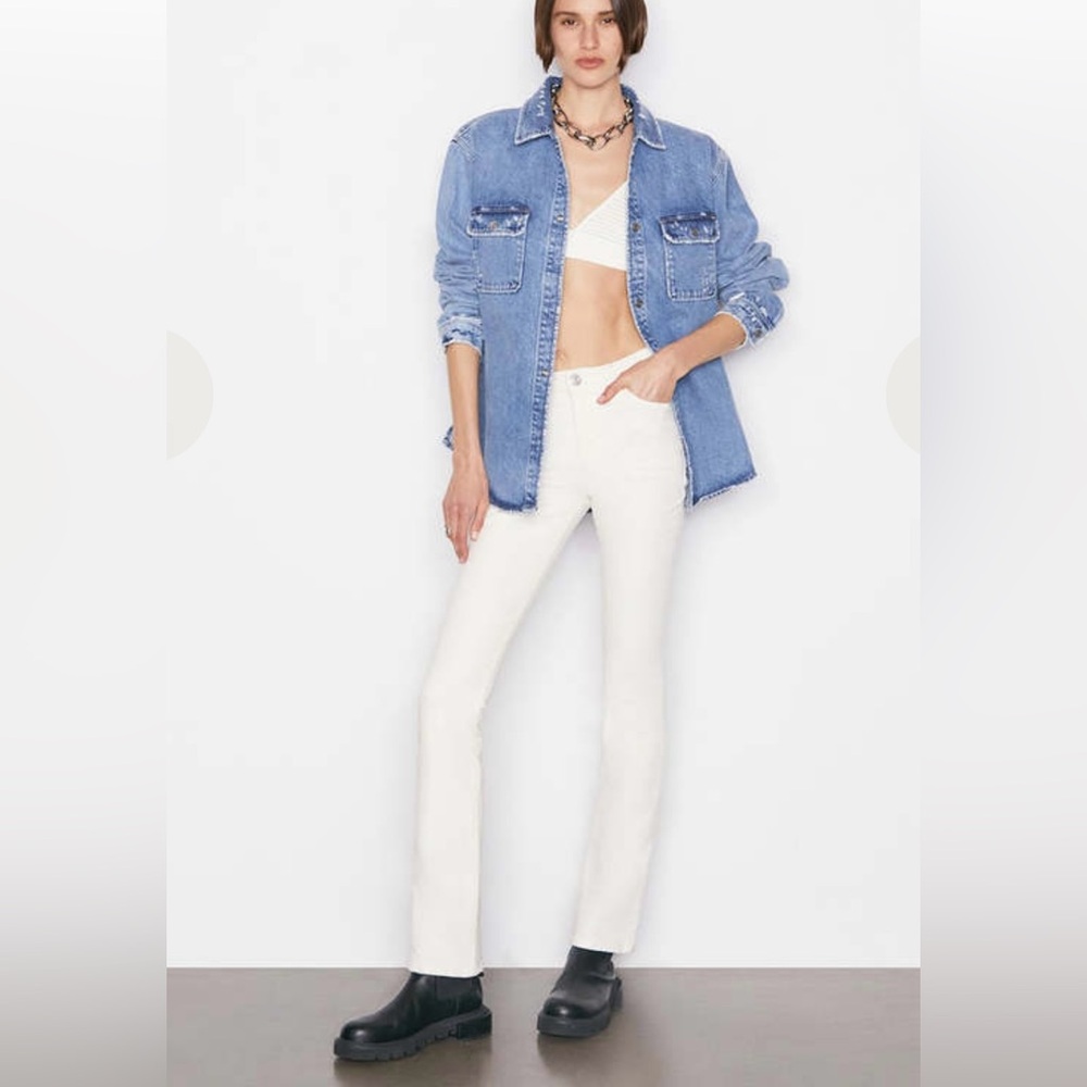 FRAME DENIM - Le Mini Boot in Au Natural
Grind. Size 31